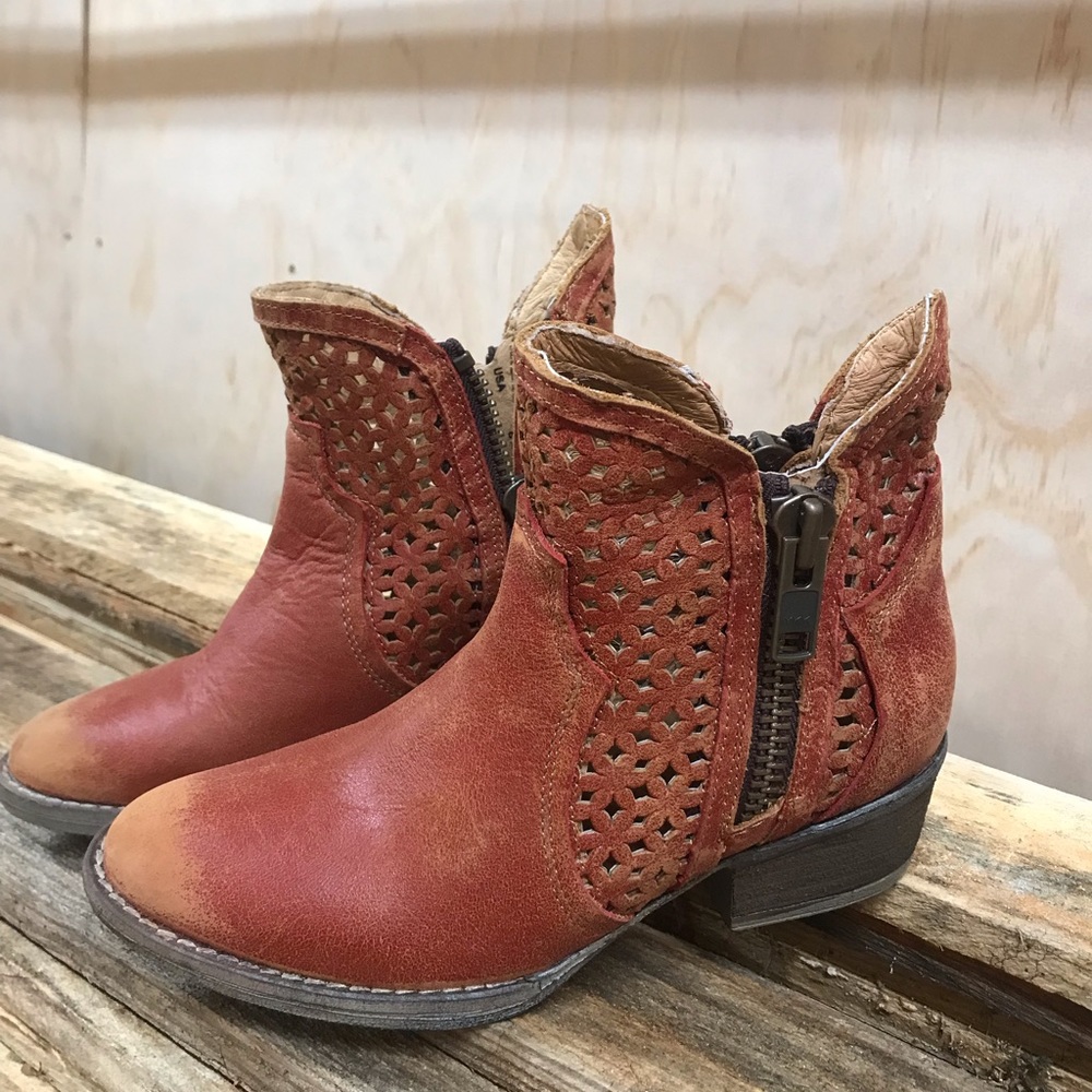 Circle G Red Cut Out Shortie Bootie